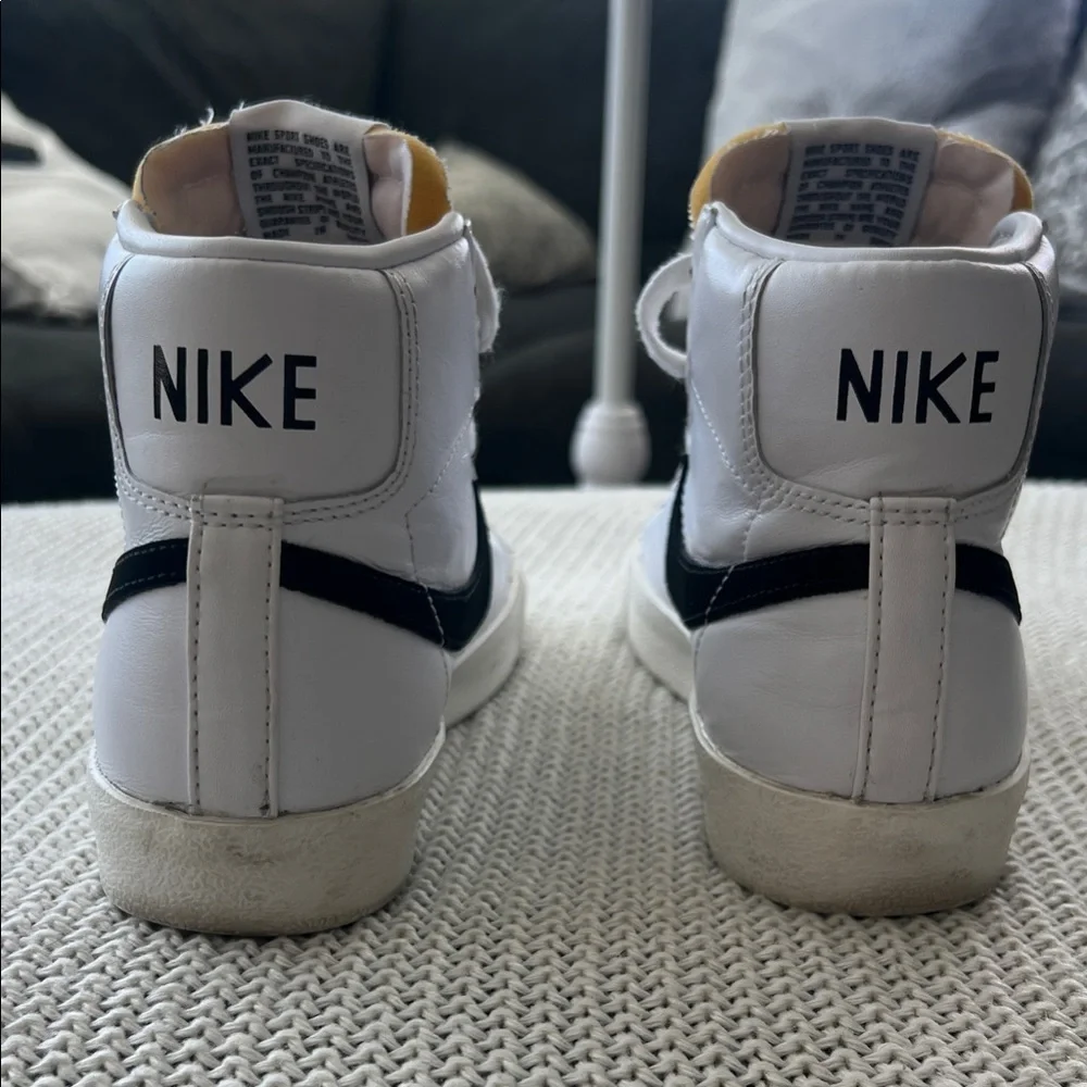 Nike MID’77 Youth Snickers